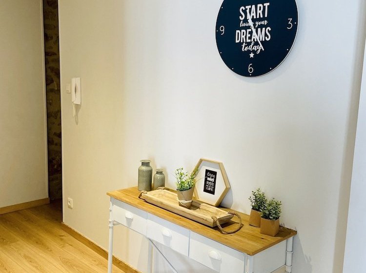 Logis Des Halles Du Coderc