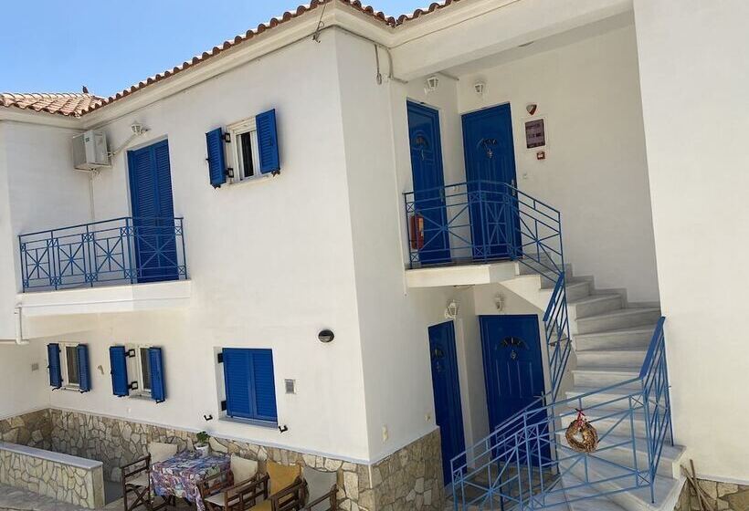 Matina Apartments Tyros