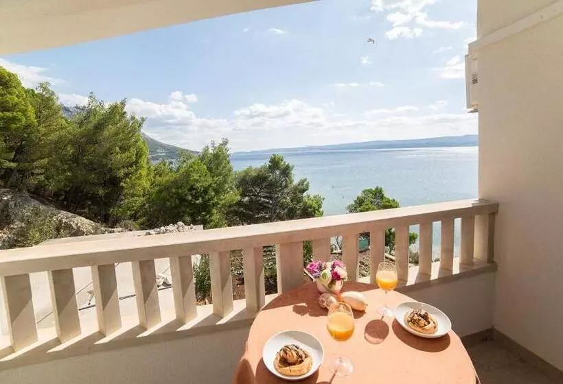 Pensión Villa Nada