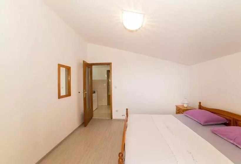 Pensión Villa Nada