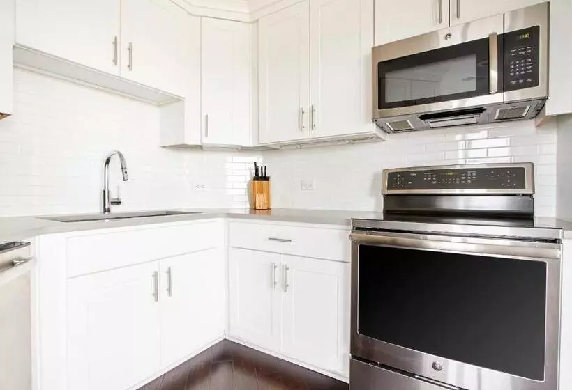 Sonder Baltimore Place