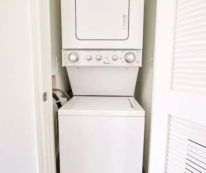 Sonder Baltimore Place