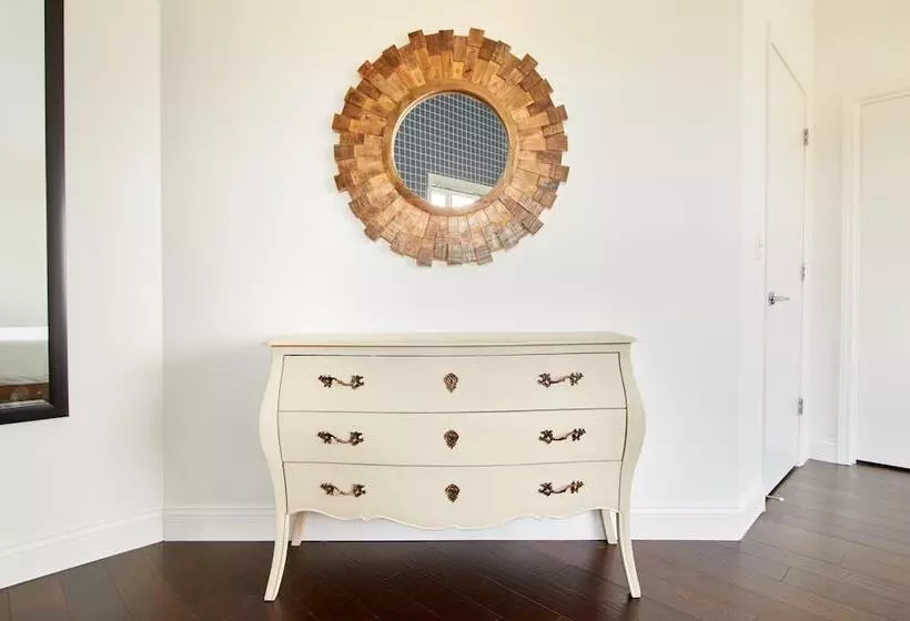 Sonder Baltimore Place