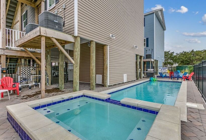 Together Resorts Cherry Grove Resort 2