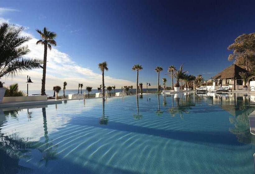 Unique Luxurious And Palacial Villa