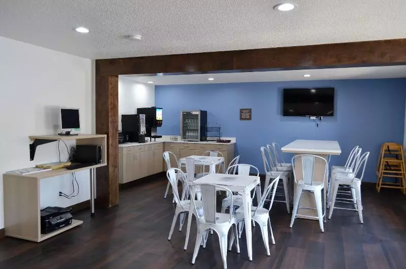 Отель Athena Inn Chattanooga