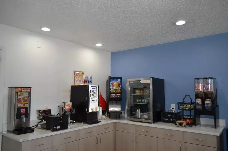 Отель Athena Inn Chattanooga