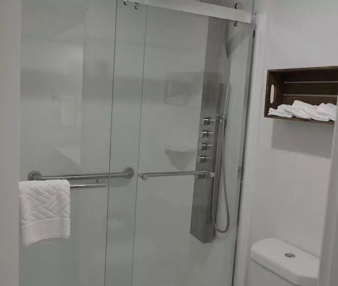 Отель Athena Inn Chattanooga