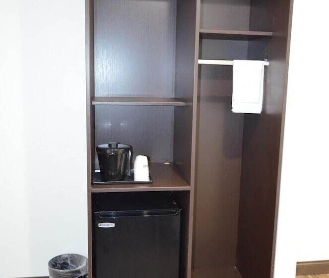 فندق Athena Inn Chattanooga