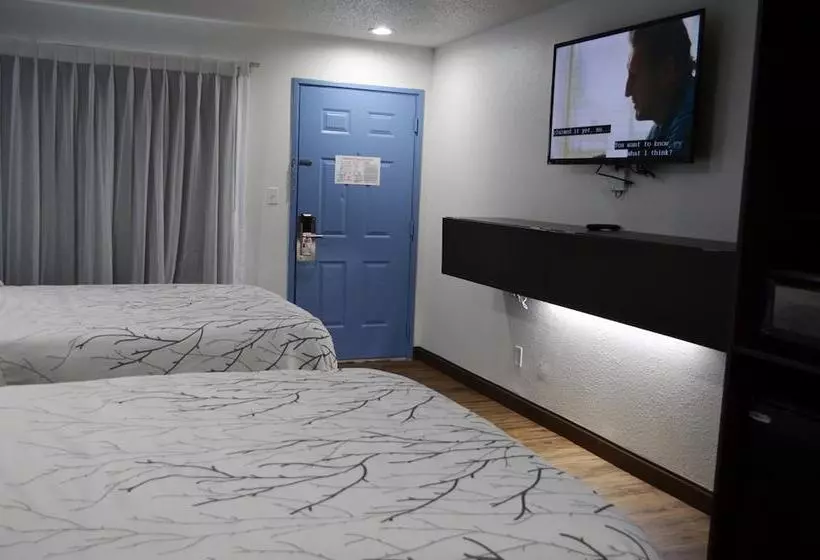 Отель Athena Inn Chattanooga