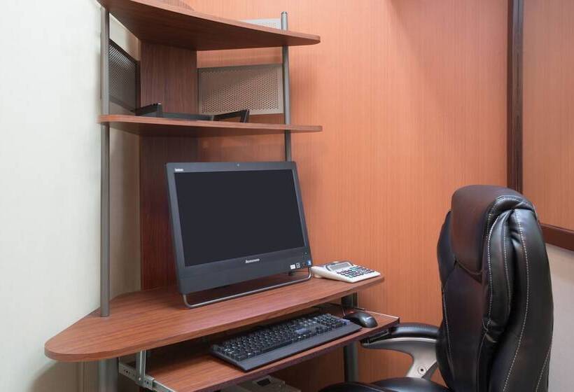 酒店 Baymont By Wyndham Thornton