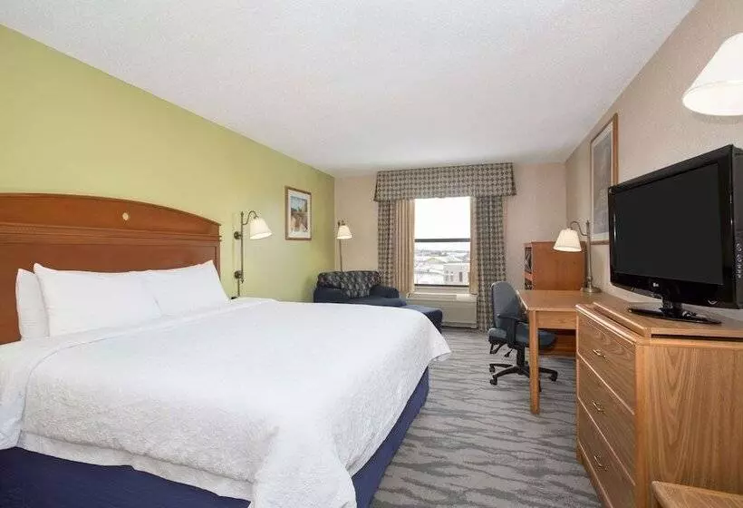 Отель Baymont By Wyndham Thornton