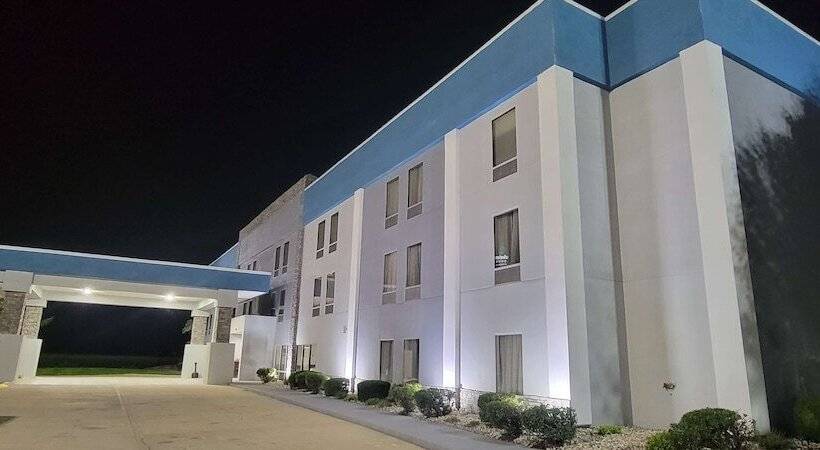 בית מלון כפרי Best Western Heartland Inn