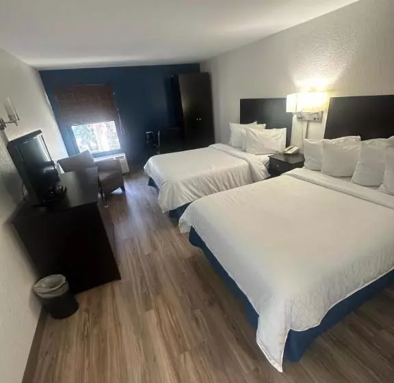 Отель Brandon Center