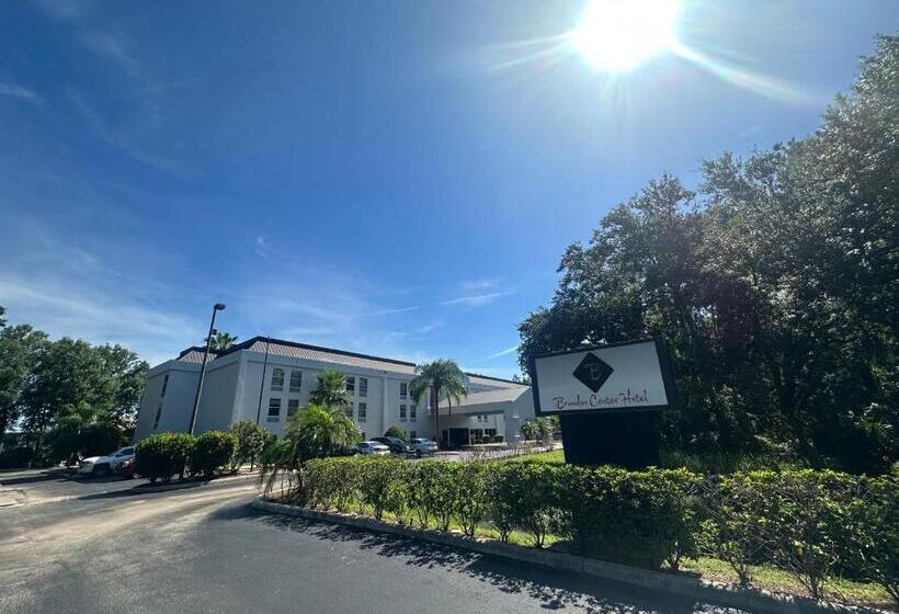 فندق Brandon Center