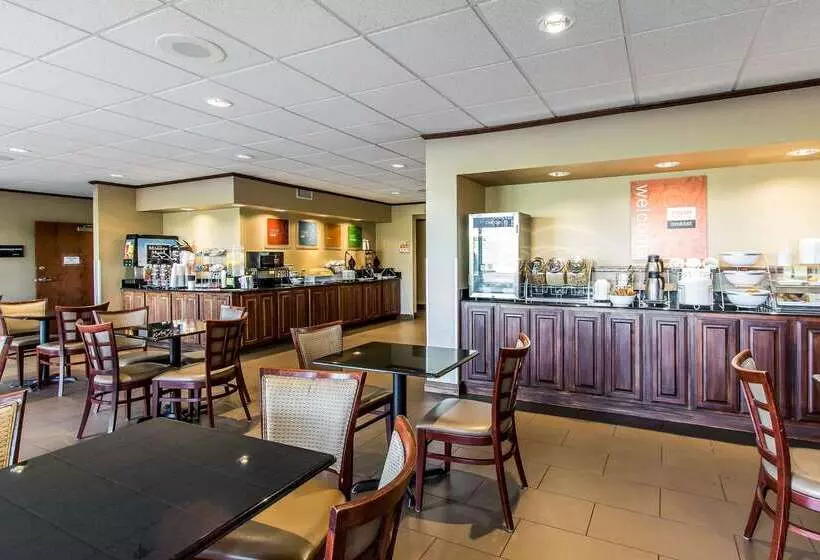 Отель Comfort Inn & Suites Ardmore