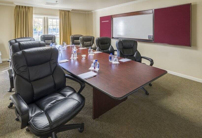 Cooper Hotel Conference Center & Spa