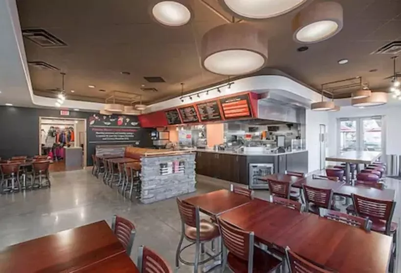 Cooper Hotel Conference Center & Spa