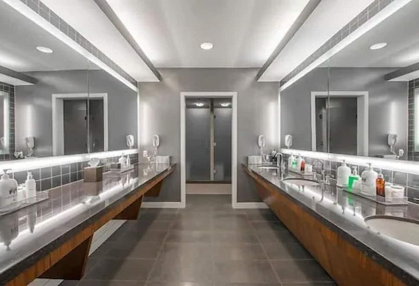 Cooper Hotel Conference Center & Spa