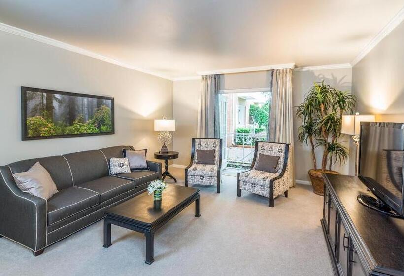 Cooper Hotel Conference Center & Spa