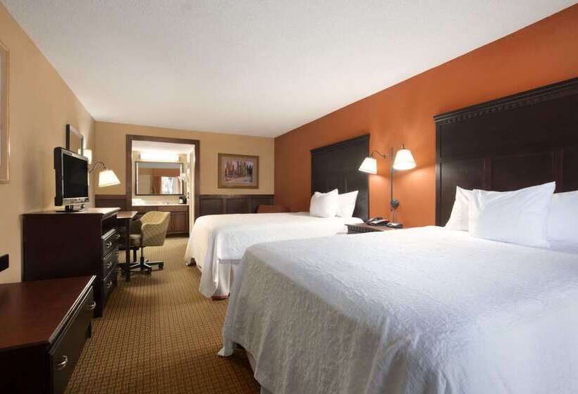 هتل Days Inn By Wyndham Longview South