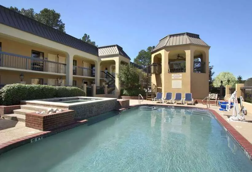 호텔 Days Inn By Wyndham Longview South