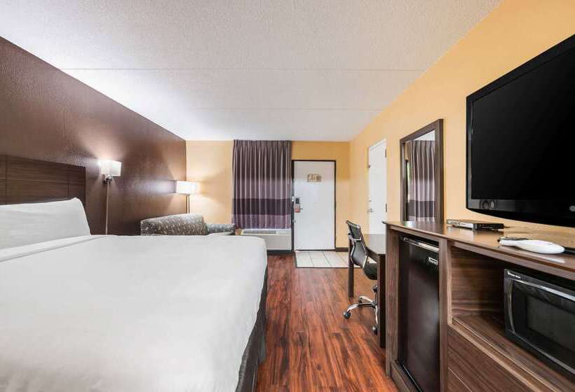 Отель Econo Lodge