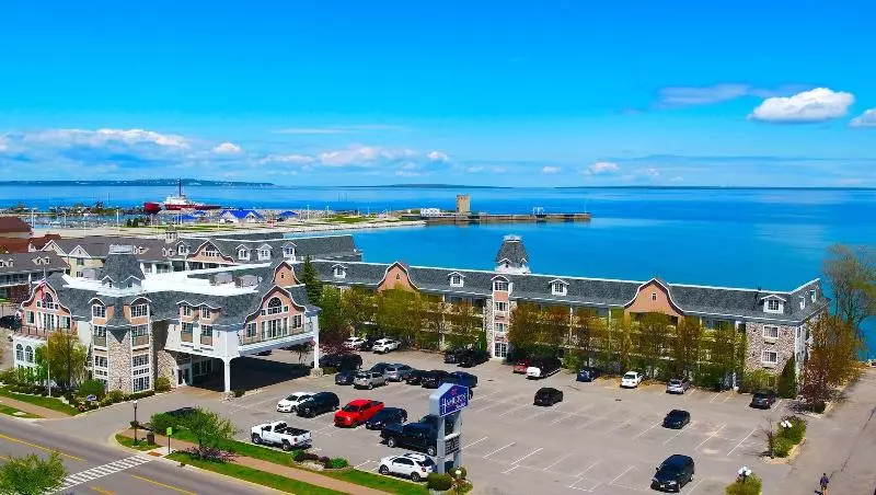ホテル Hamilton Inn Select Beachfront Mackinaw City