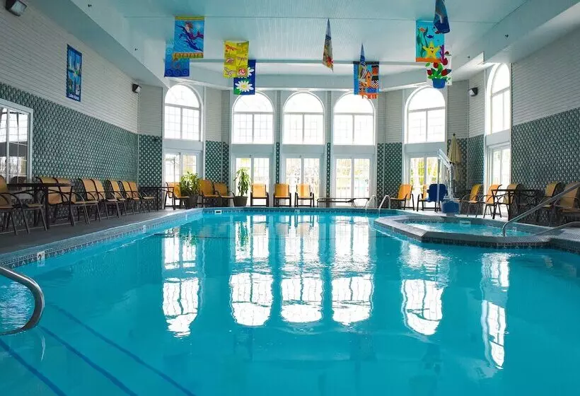 ホテル Hamilton Inn Select Beachfront Mackinaw City