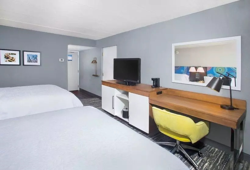 هتل Hampton Inn & Suites Annapolis