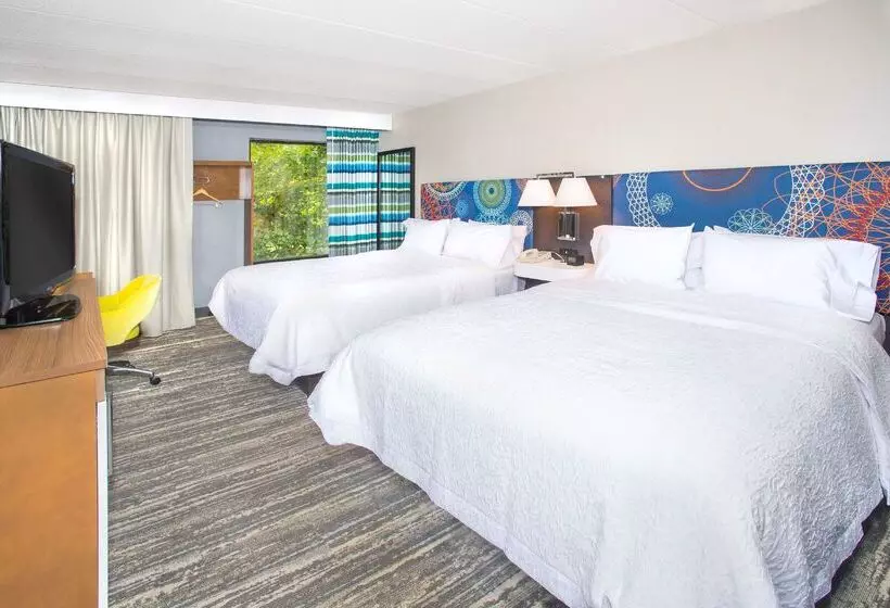 هتل Hampton Inn & Suites Annapolis