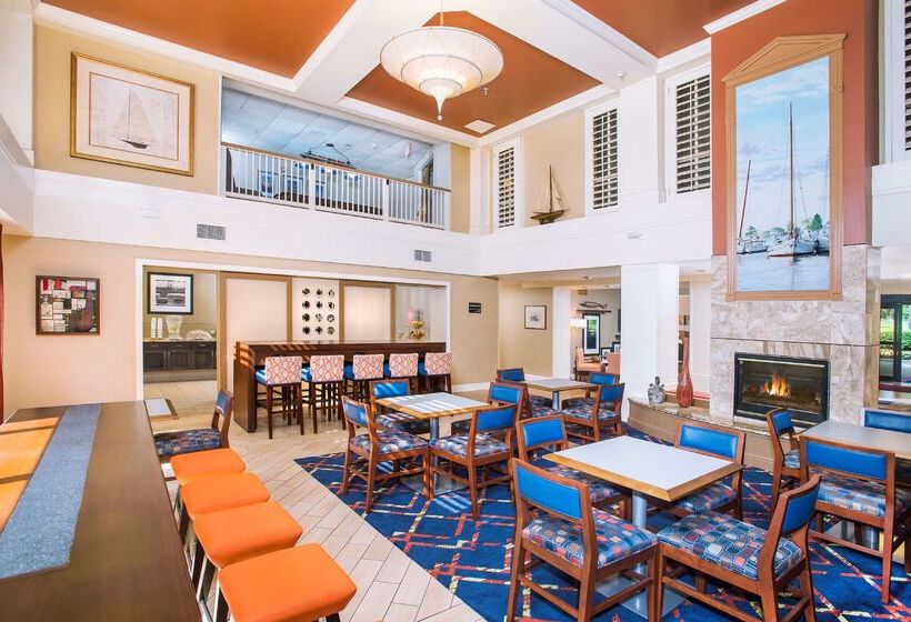 בית מלון כפרי Hampton Inn & Suites Annapolis