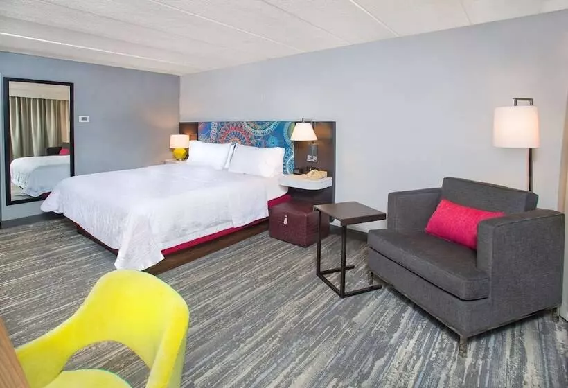 هتل Hampton Inn & Suites Annapolis