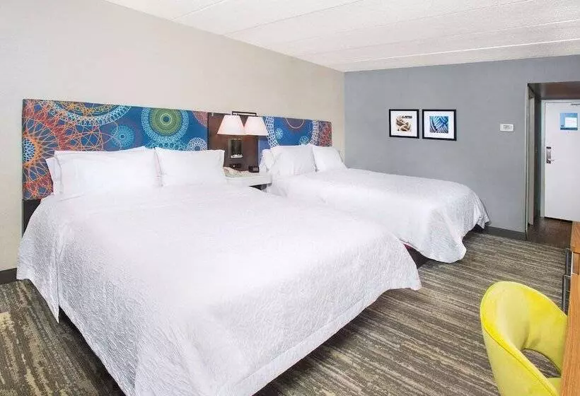 هتل Hampton Inn & Suites Annapolis