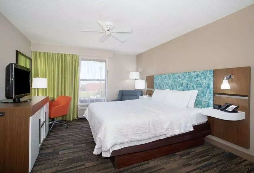 호텔 Hampton Inn & Suites Kansas City Merriam