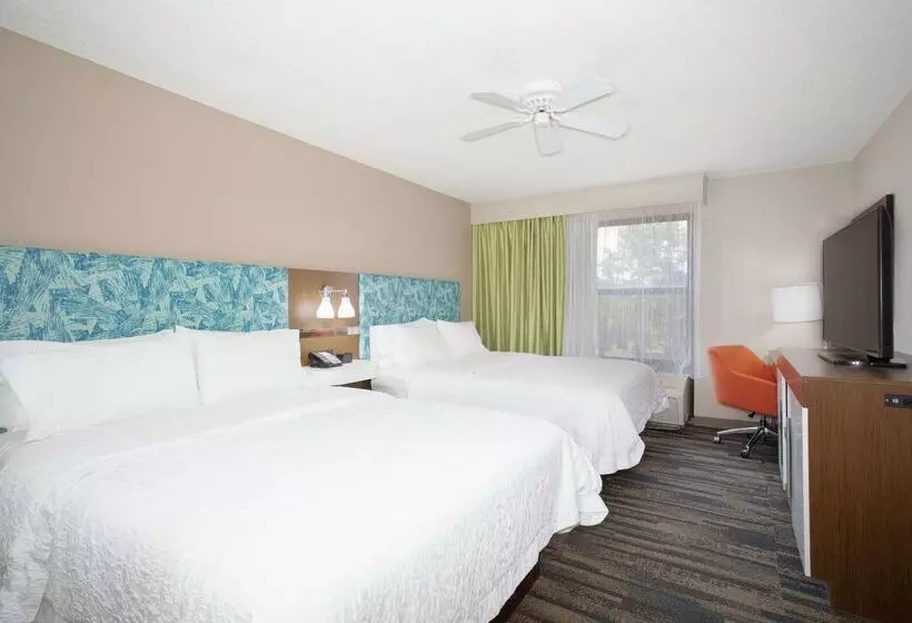 호텔 Hampton Inn & Suites Kansas City Merriam