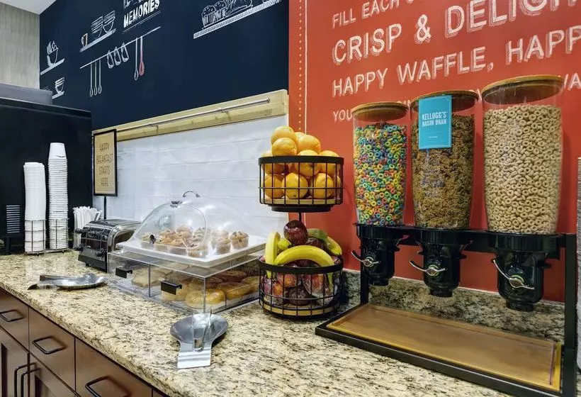 Отель Hampton Inn & Suites Pigeon Forge On The Parkway