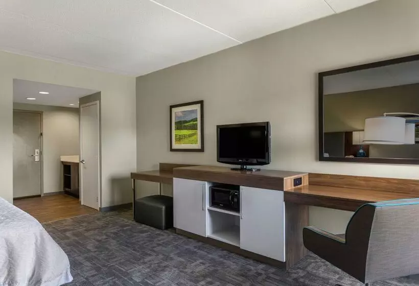 ホテル Hampton Inn Bedford