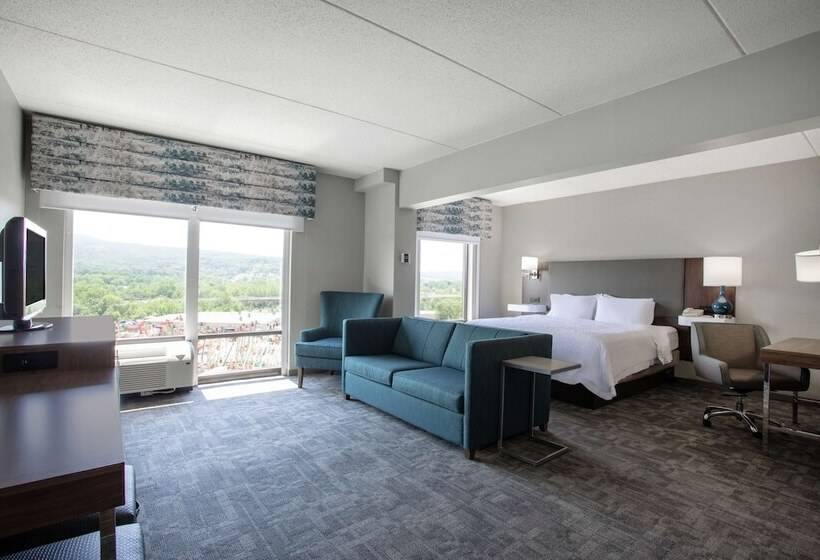 בית מלון כפרי Hampton Inn Bedford