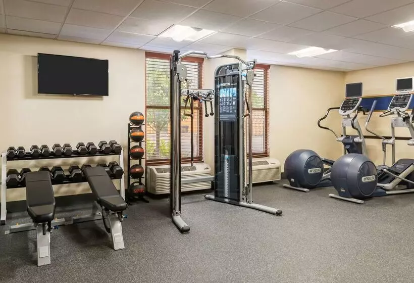 هتل Hampton Inn Buffaloairport/galleria Mall