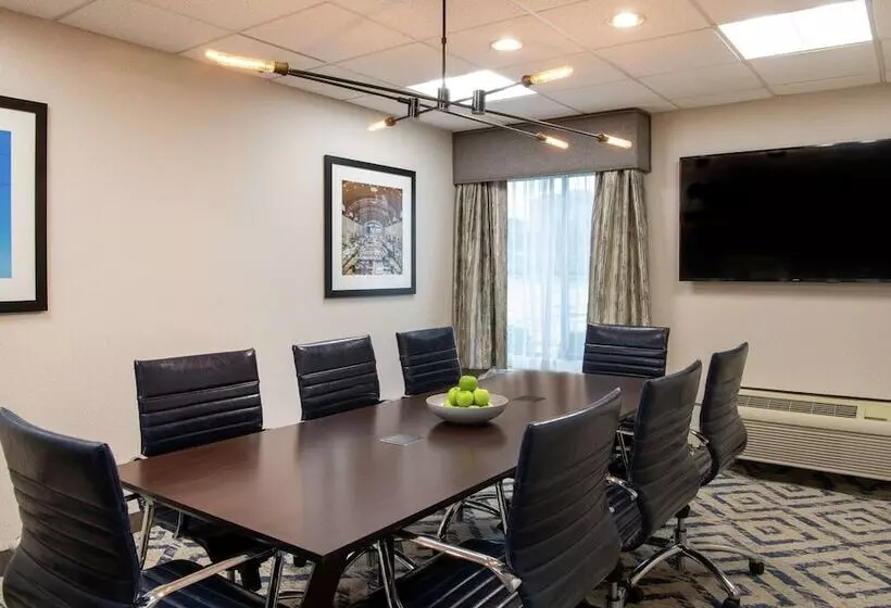 호텔 Hampton Inn Clevelandsolon