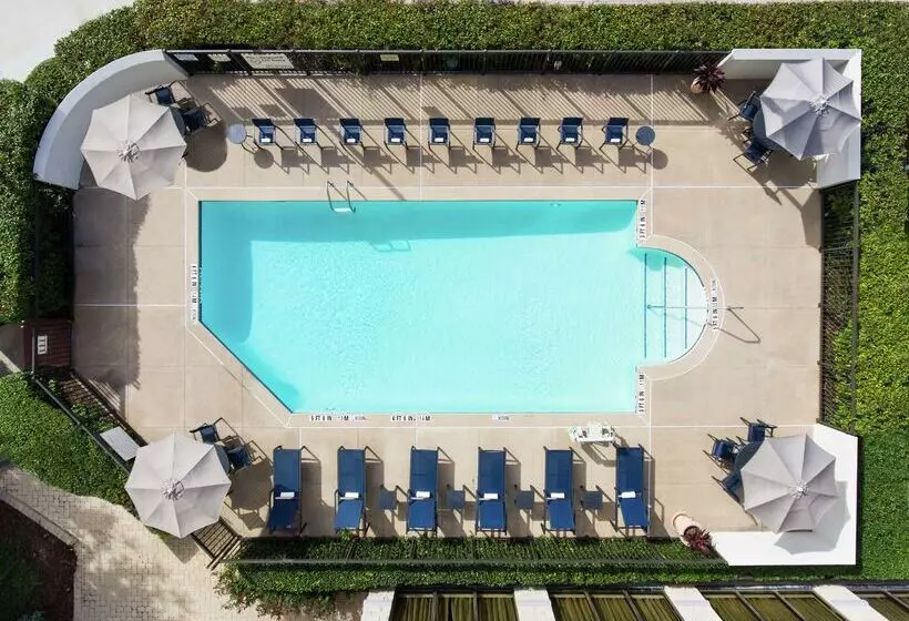 هتل Hampton Inn Dallasirvinglas Colinas