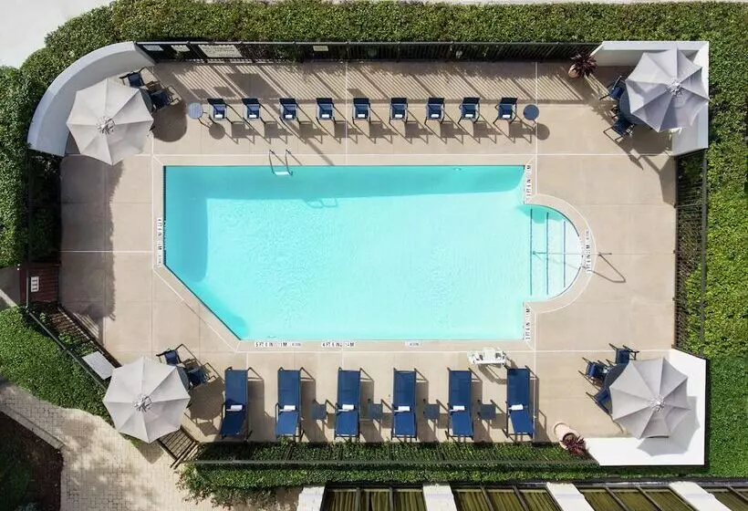 هتل Hampton Inn Dallasirvinglas Colinas