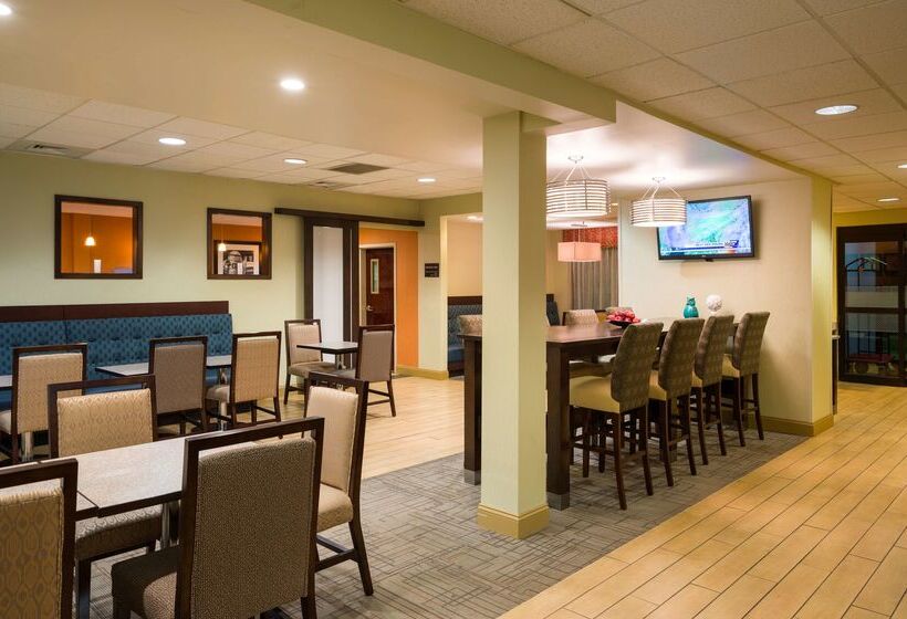 Отель Hampton Inn Danville