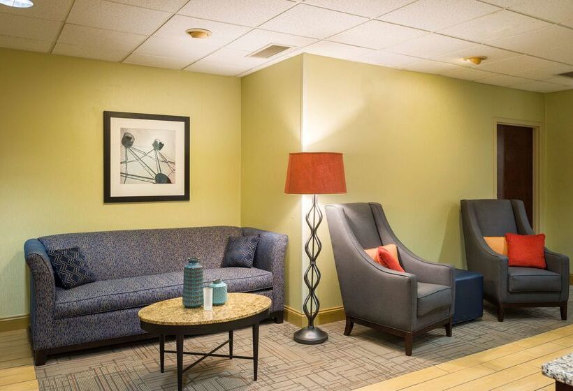 Отель Hampton Inn Danville