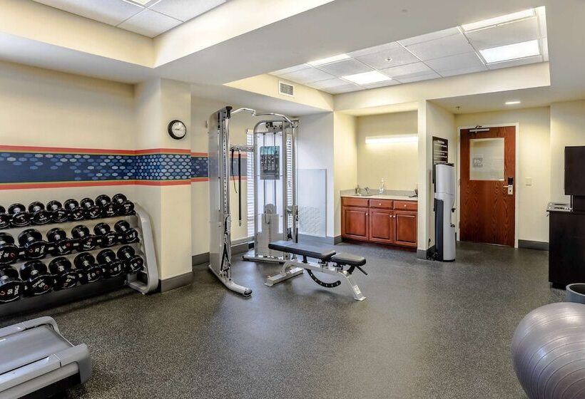 Отель Hampton Inn Madison Huntsville Airport