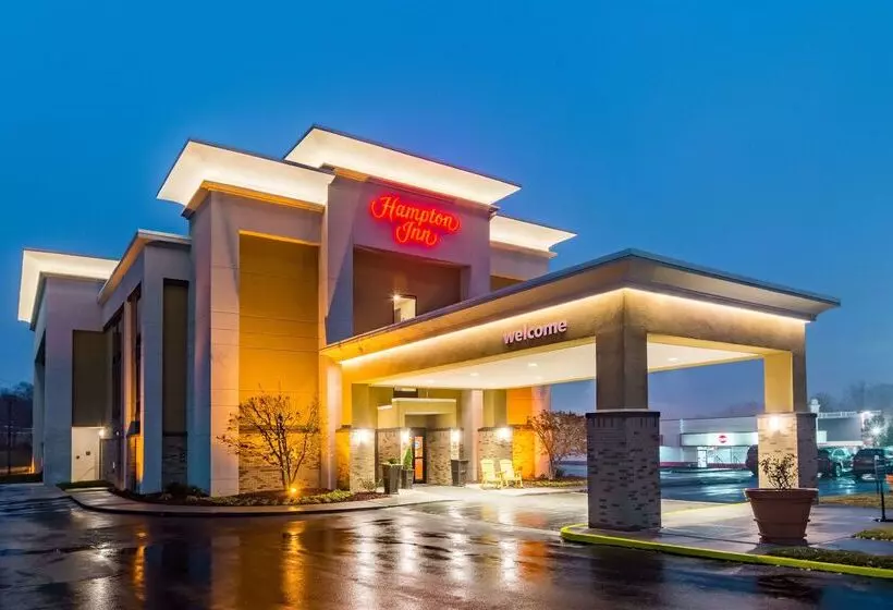 هتل Hampton Inn Johnson City