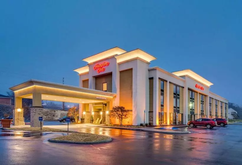 هتل Hampton Inn Johnson City