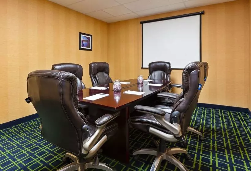 فندق Hampton Inn Marysville