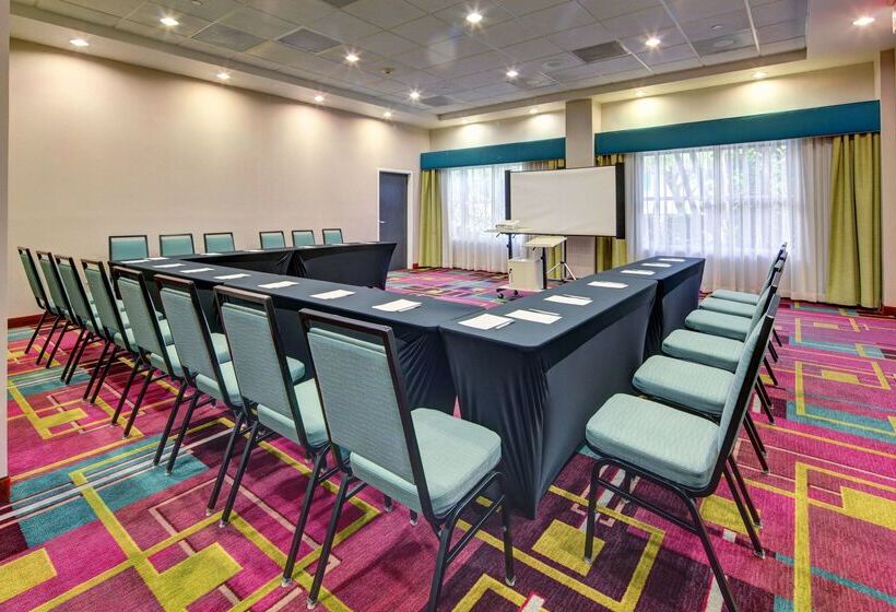 هتل Hampton Inn Miami Coconut Grove/coral Gables